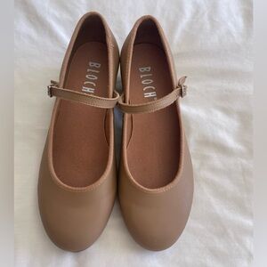 *LIKE NEW* Bloch Tan Mary Jane Tap Shoes